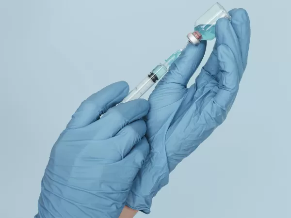 Aplicação de protocolos injetáveis